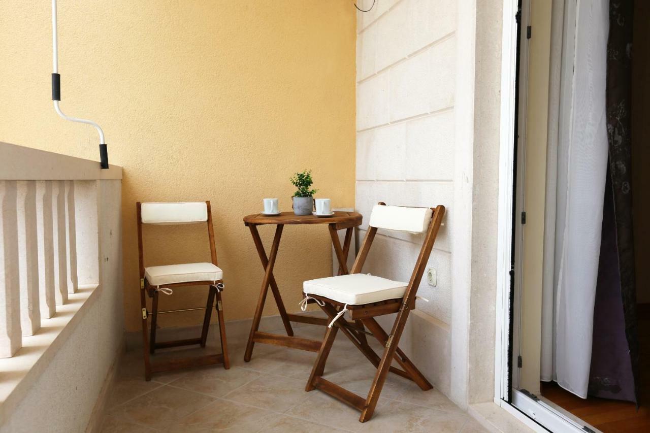 Apartman Vrsalovic Sumartin Exterior photo