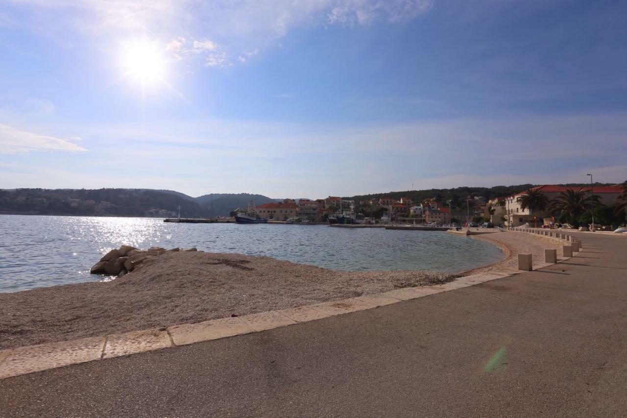 Apartman Vrsalovic Sumartin Exterior photo